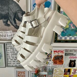 Steve Madden White Chunky Platform Cage Sandals